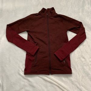 Lululemon Ready to Run Jacket Star Size 6 Star Ruby Black Satin EUC